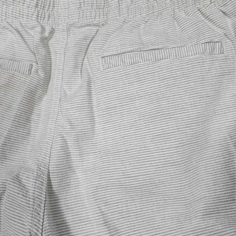 Old Navy Mens‎ Medium Tall Striped Drawstring Shorts Gray White Casual Summer
